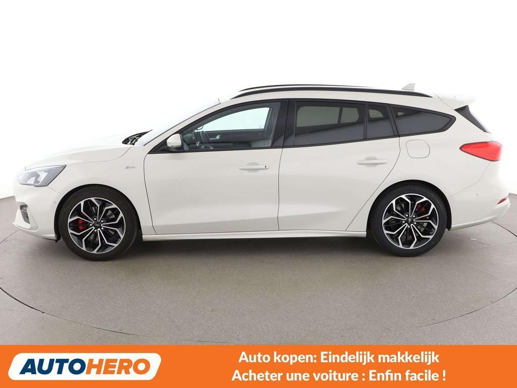 Ford Focus 1.0 EcoBoost Mild-Hybrid ST-Line X (bj 2021), Auto's, Gebruikt, Wit, Skiluik, 1431 kg