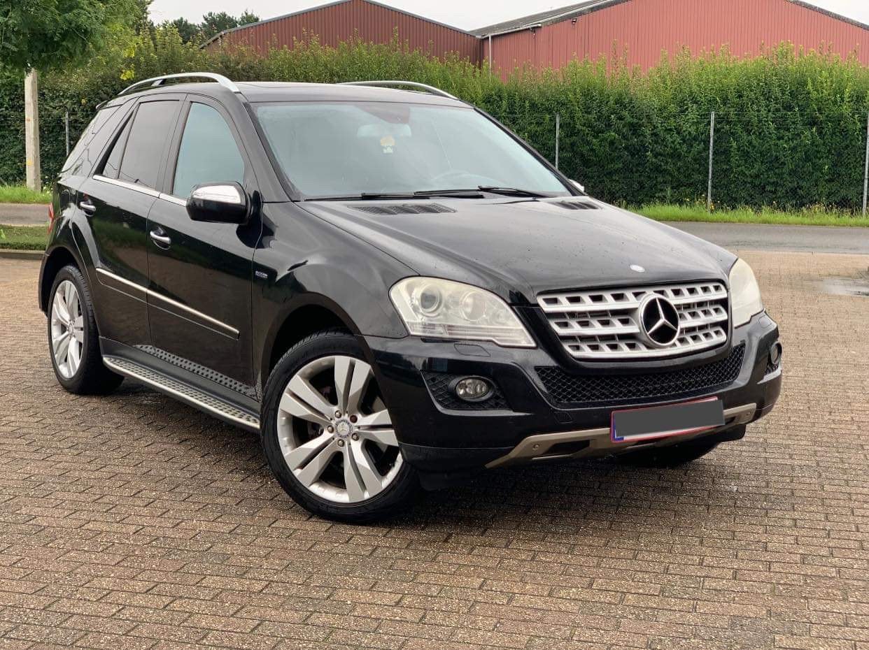 Mercedes ml 300 V6 lichte vracht, Auto's, Automaat, Euro 5, Zwart, Zwart