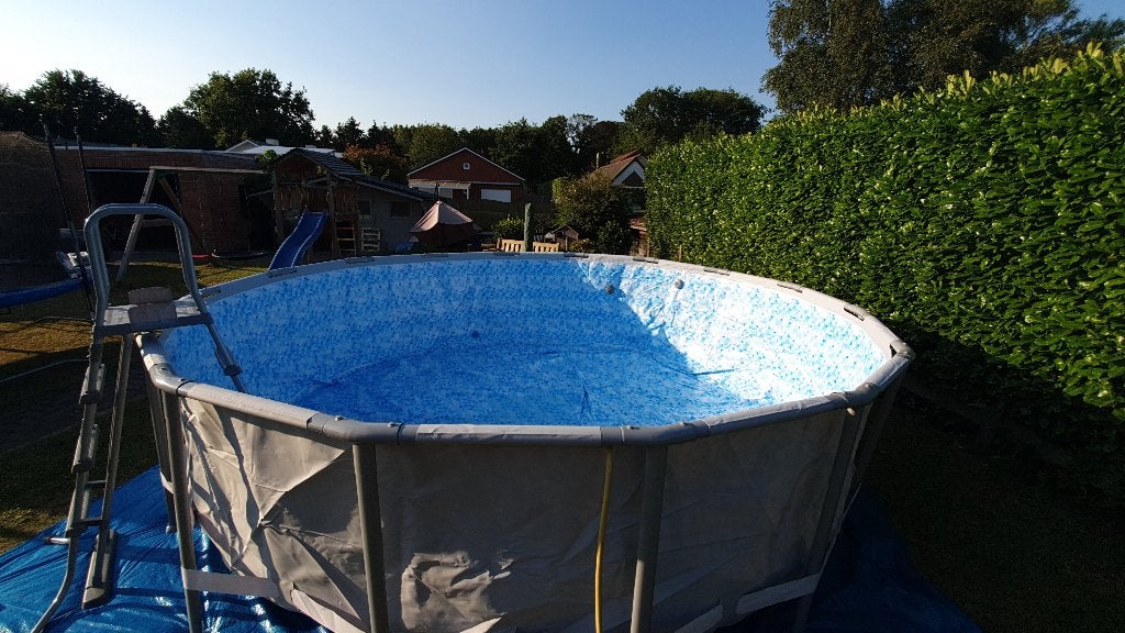 Bestway zwembad + pomp + onderhoud materiaal, Jardin & Terrasse, Piscines, 300 cm ou plus, Rond, Enlèvement, Utilisé