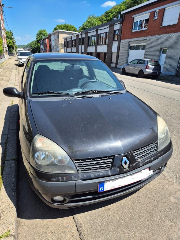 Clio II phase 2 expression 1.5dci de 2002 (accidentée), Achat, Boîte manuelle, Noir, Particulier