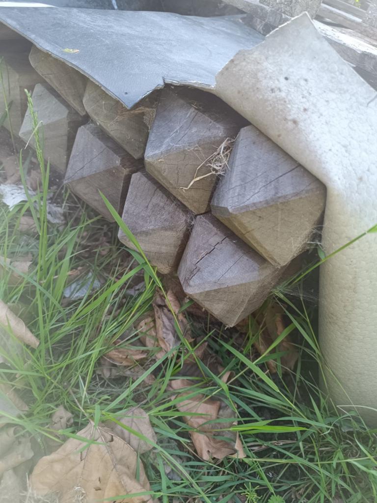 Hardhouten palen, Tuin en Terras, Ophalen of Verzenden, Palen