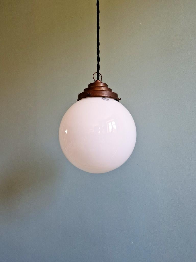 Art Deco-hanglamp in witte opaline van Val Saint-Lambert, Antiek en Kunst, Ophalen of Verzenden