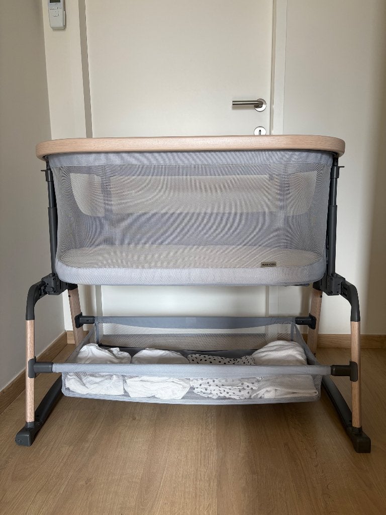 Maxi Cosi Iora Air co-sleeper + hoeslakens, Kinderen en Baby's, Ophalen, Zo goed als nieuw