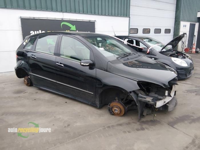 Pare-brise d'un Mercedes B-Klasse, -, 3 mois de garantie, Utilisé, -