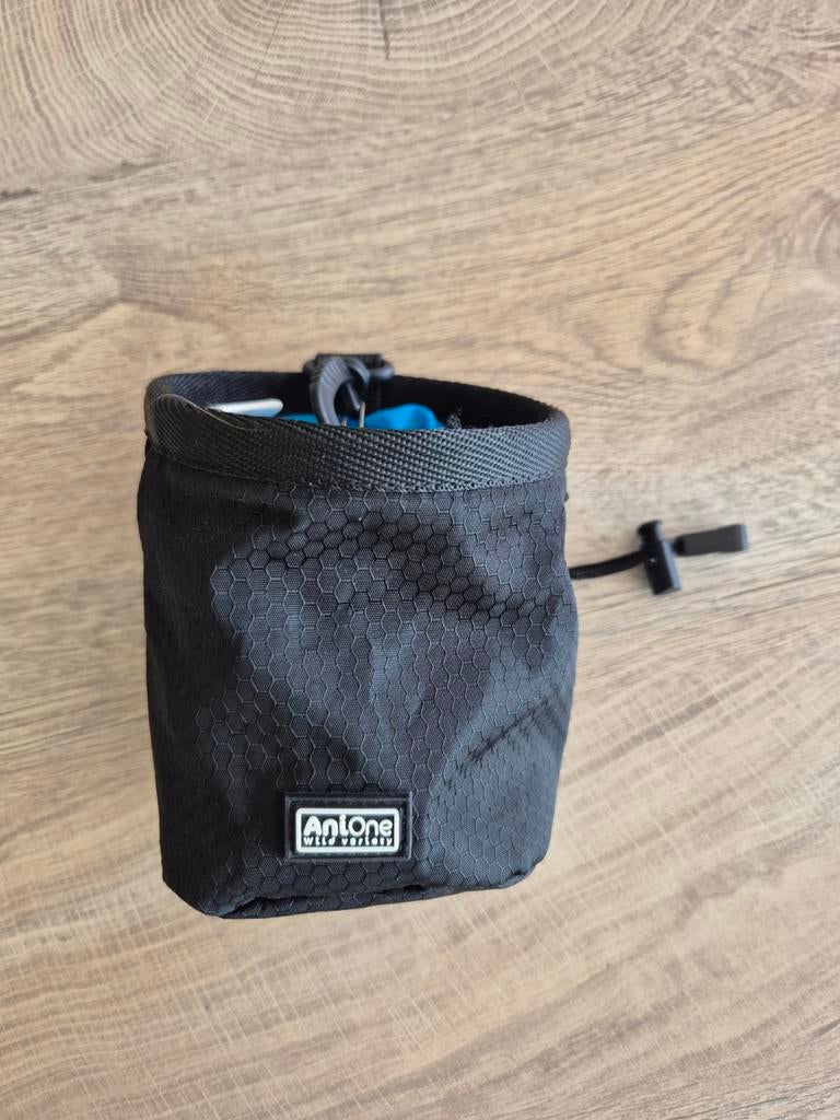 AniOne snackzakje zwart, Dieren en Toebehoren, Ophalen of Verzenden
