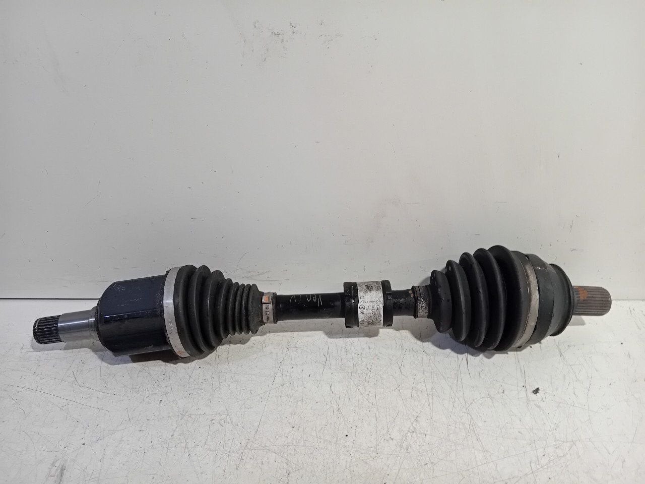 Aandrijfas links voor Mercedes-Benz Citan, Onderdelen@venauto.nl, Van der Ven Autorecycling B.V., Gebruikt, Ettenseweg 76, 4706 PB Roosendaal, The Netherlands