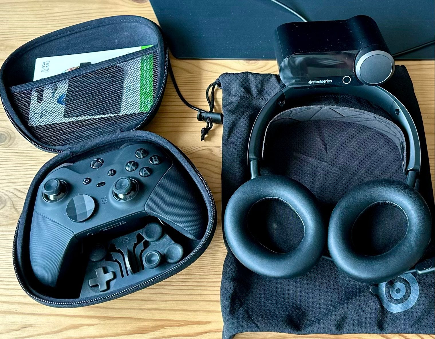 Bundel : Elite Series 2+ SteelSeries artic Nova pro, Ophalen of Verzenden, Zo goed als nieuw, Controller, Xbox Series X