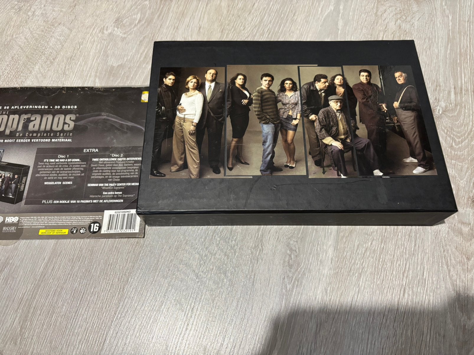 The Sopranos - De Complete Serie 30 Discs 86 Afleveringen, Cd's en Dvd's, Bonusmateriaal, Vanaf 16 jaar, Misdaad, Ophalen of Verzenden