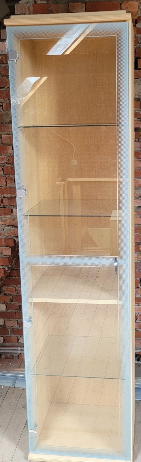 vitrine kast. Gebruikt maar kan nog een rondje mee, Huis en Inrichting, Ophalen