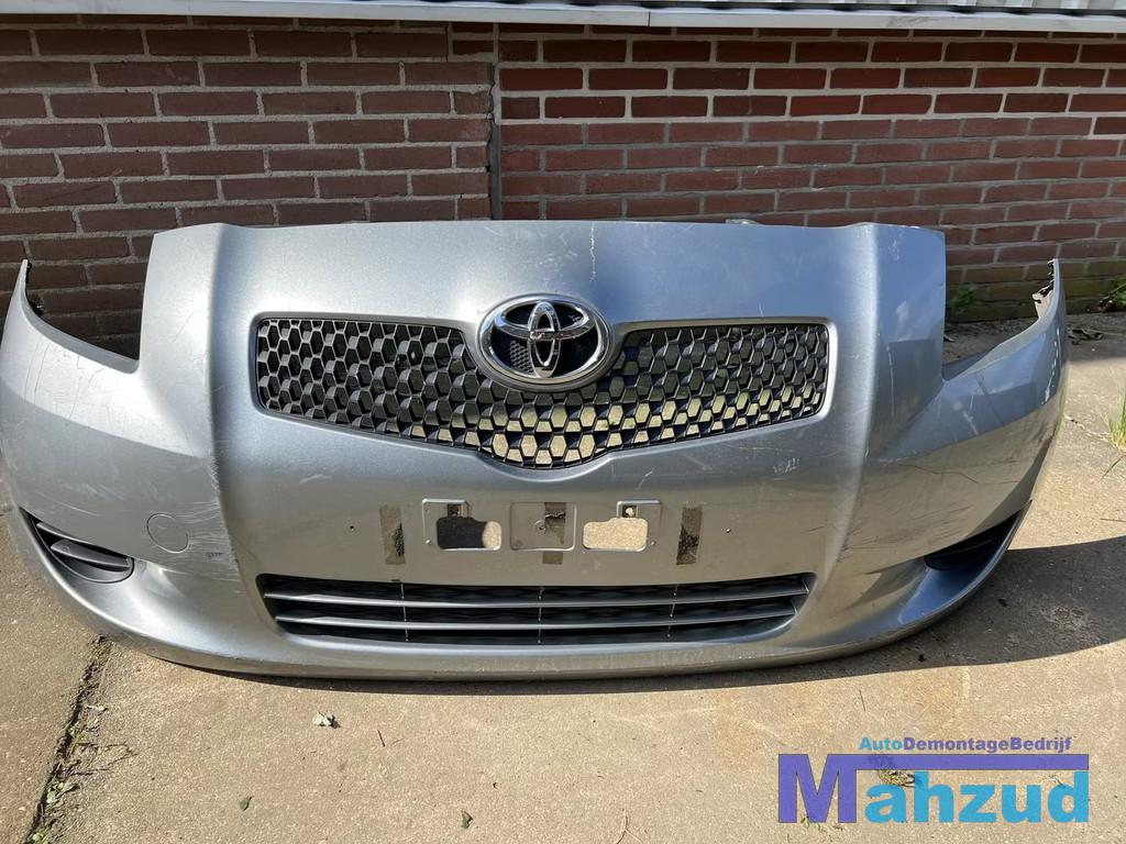 TOYOTA YARIS P9 Grijs zilver voorbumper bumper voor 2005-201, Auto-onderdelen, Info@toyota.co.jp, Gebruikt, Voor, Toyota Motor Corporation