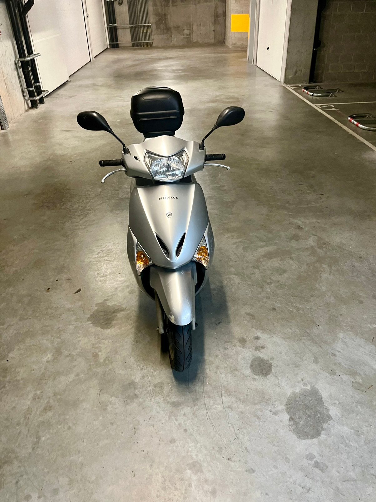 Honda lead, Particulier