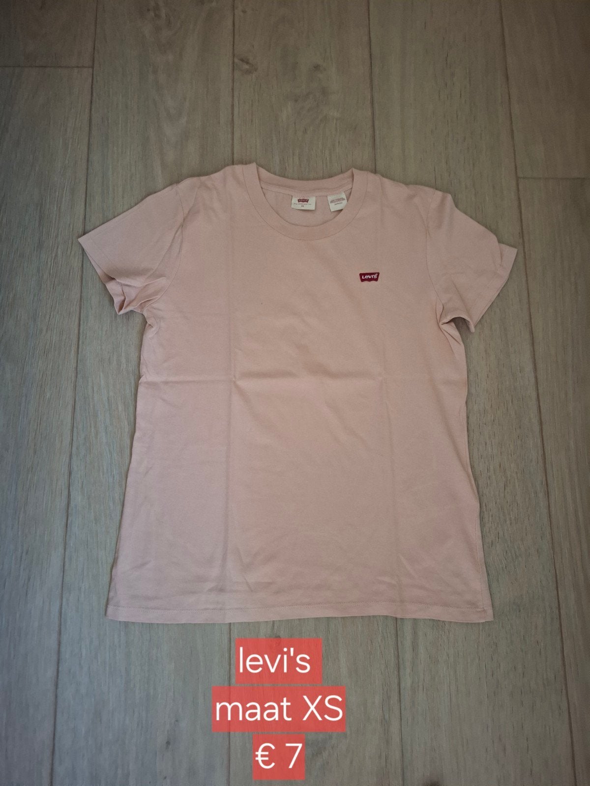 T- shirt Levi's, Ophalen of Verzenden, Zo goed als nieuw, Korte mouw, Roze