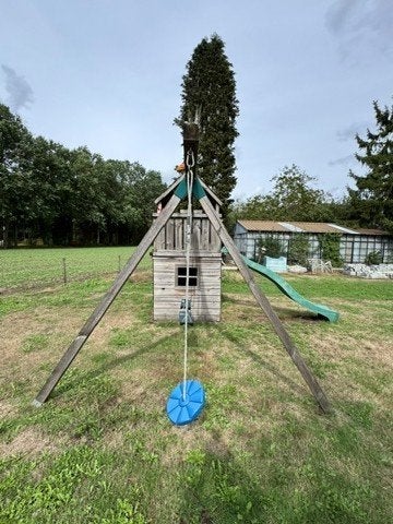 Groot houten speeltoestel met glijbaan, huisje en schommel, Kinderen en Baby's, Ophalen, Gebruikt, Glijbaan