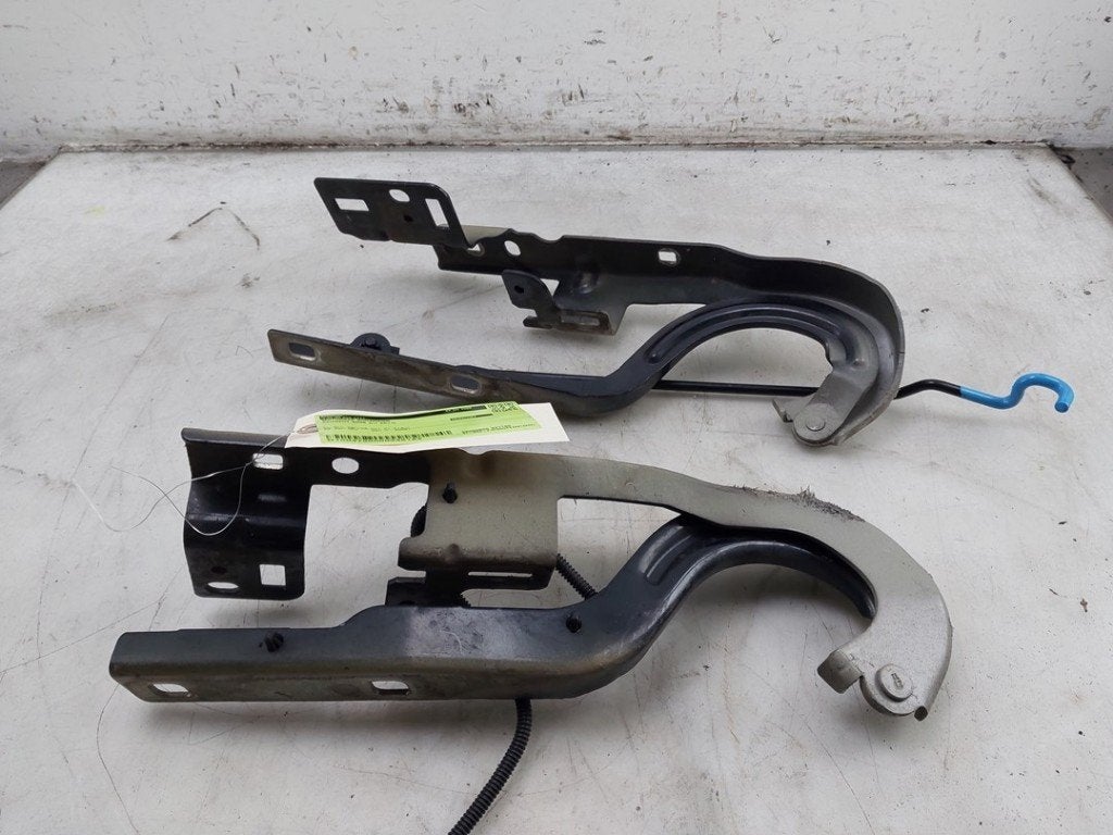 CHARNIERE DE CAPOT 5008 I (0A / 0E) (|7912F8|791348|), Dhr. J. Ham, Administratie@autoham.nl, Utilisé, Peugeot
