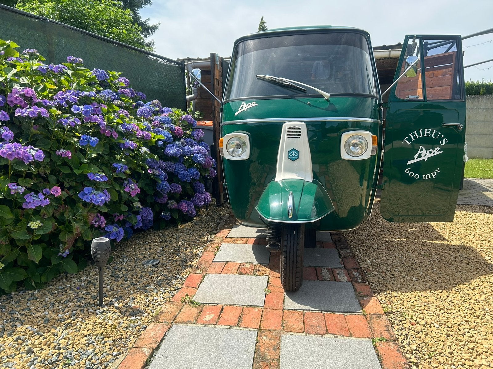 Piaggio vespa ape, Ophalen