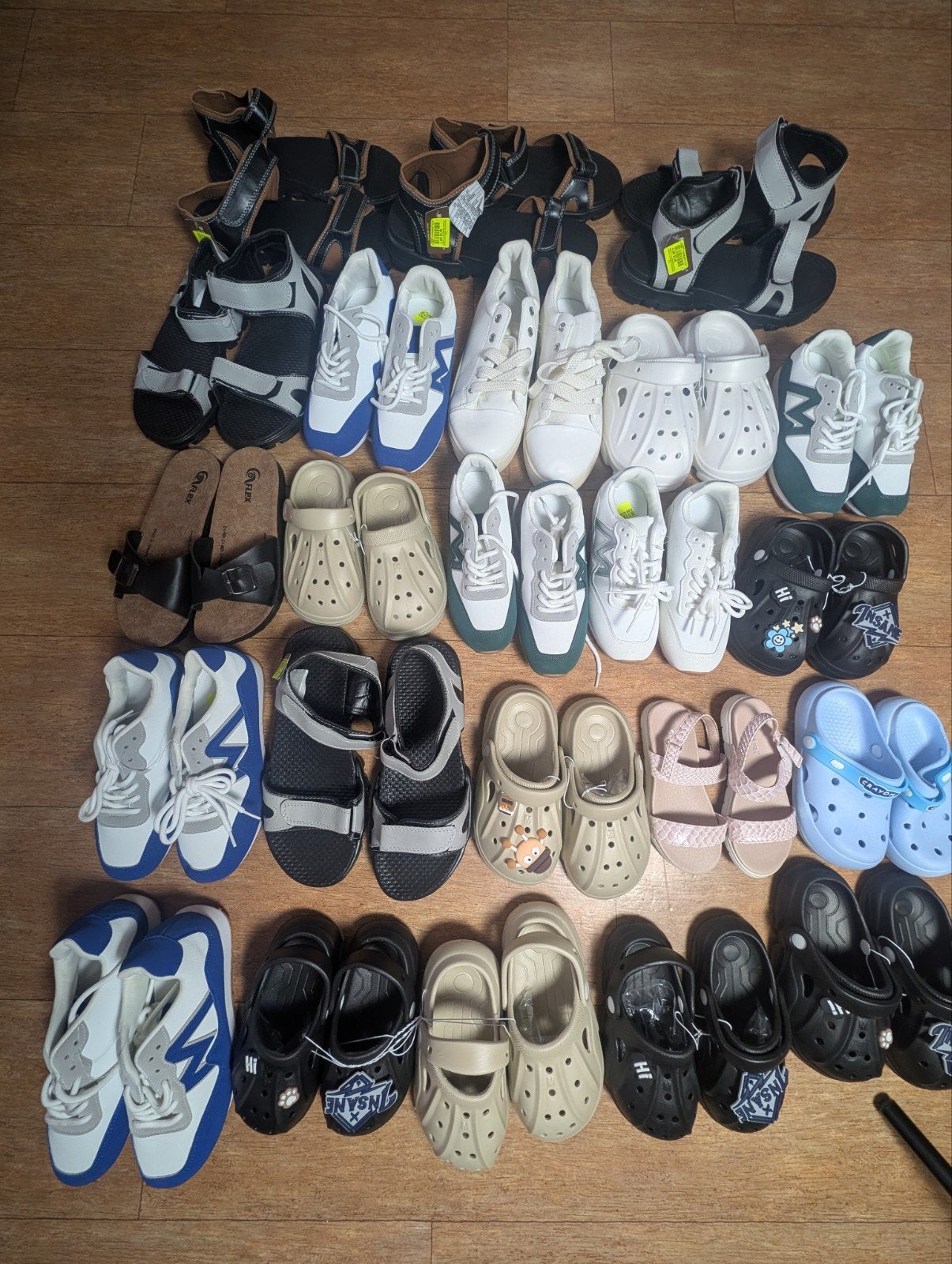 lot de 23 paires de chaussures, Kinderen en Baby's, Kinderkleding | Schoenen en Sokken, Ophalen, Sans marque, Jongen of Meisje
