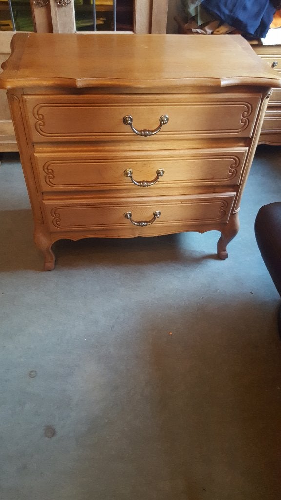 Belle petite commode en chêne, Maison & Meubles, 3 ou 4 tiroirs, 25 à 50 cm, Moins de 100 cm, Comme neuf