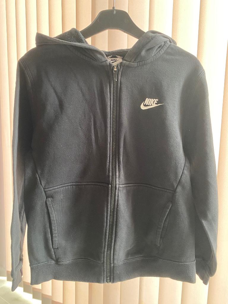 NIKE hoodie / trui zwart met rits - maat 147-158, NIKE, Gebruikt, Trui of Vest, Ophalen of Verzenden