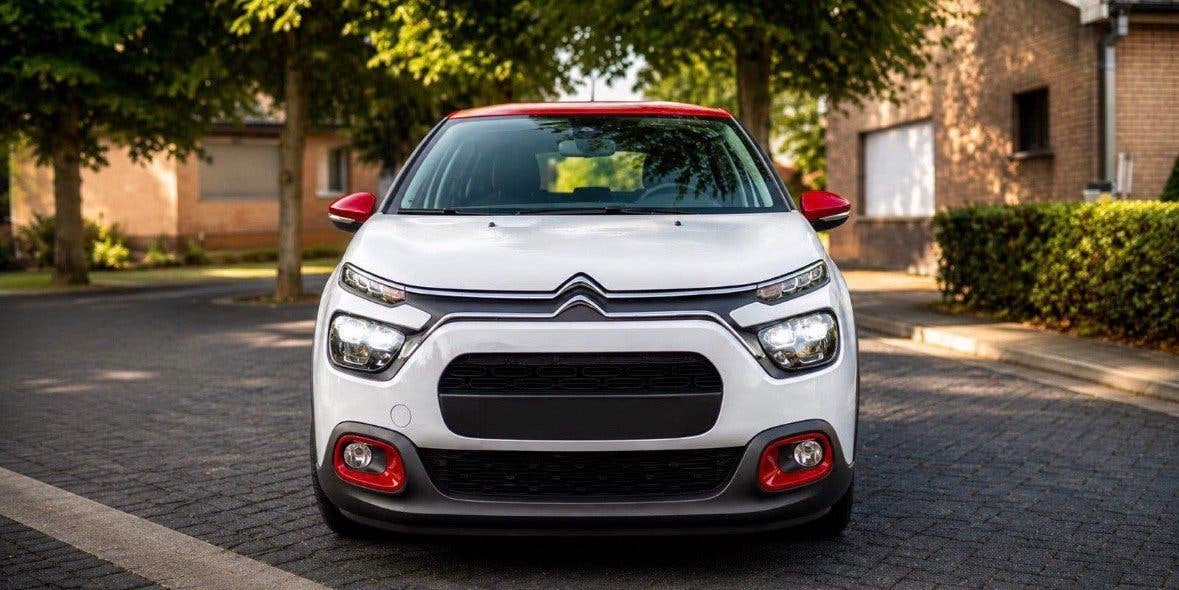 Citroen C3 Shine 1,2 benzine 2021 82 pk 132 dkm, Auto's, Euro 6, Particulier, 1200 cc, ABS