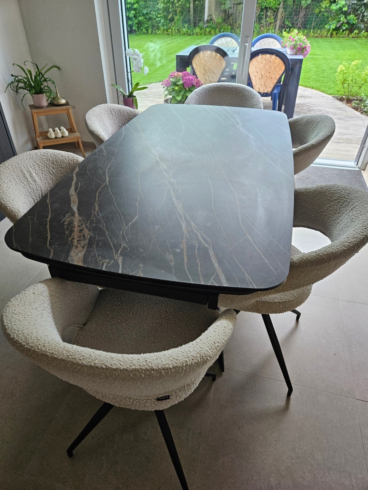 Keramiektafel + 6 draaibare stoelen, Ophalen