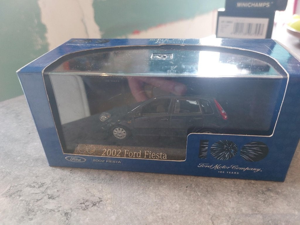 Minichamps Ford Fiesta de 2002 special 100 ans 1/43, Ophalen of Verzenden, Nieuw, Auto, MiniChamps