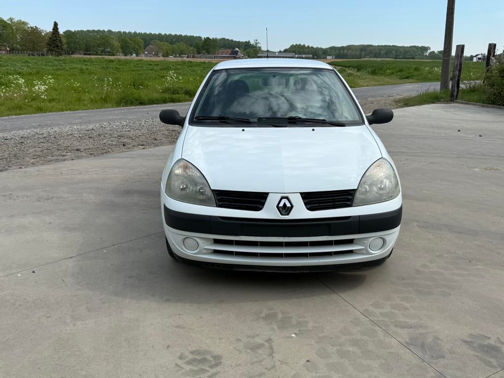 Renault clio Gekeurd voor verkoop, Auto's, Voorwielaandrijving, 4 deurs, Stof, Zwart