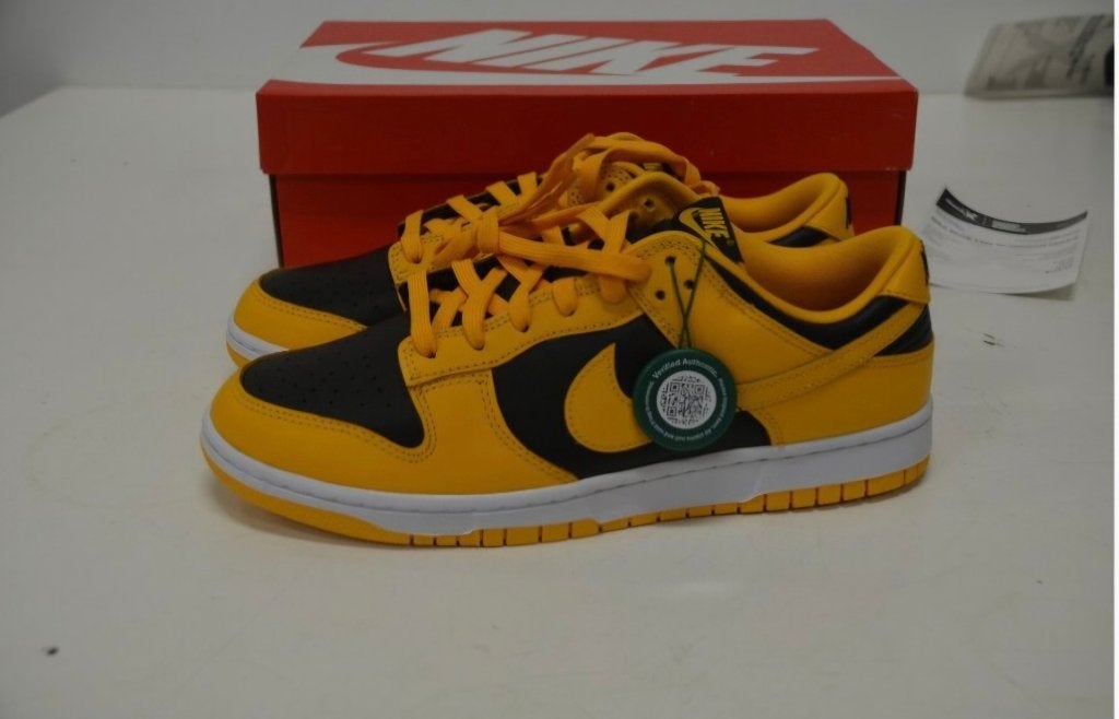 Nike dunk low goldenrod 2021 maat 44, Overige kleuren, Nike, Nieuw, Ophalen of Verzenden