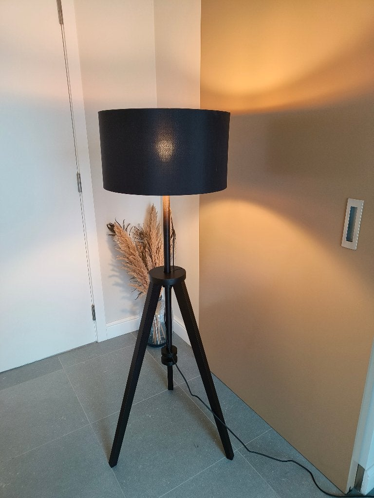 Tripod vloerlamp zwart, Ophalen, Zo goed als nieuw, 100 tot 150 cm