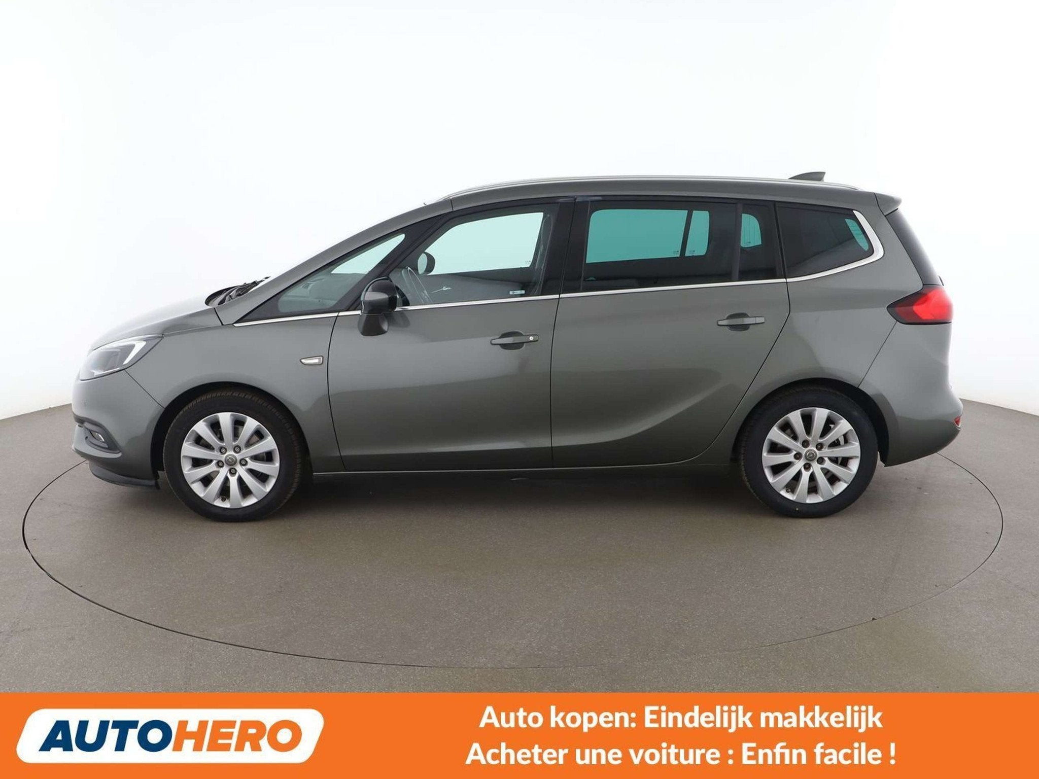 Opel Zafira Tourer 1.4 Turbo Business Innovation (bj 2017), Auto's, Voorwielaandrijving, Stof, Gebruikt, Zwart