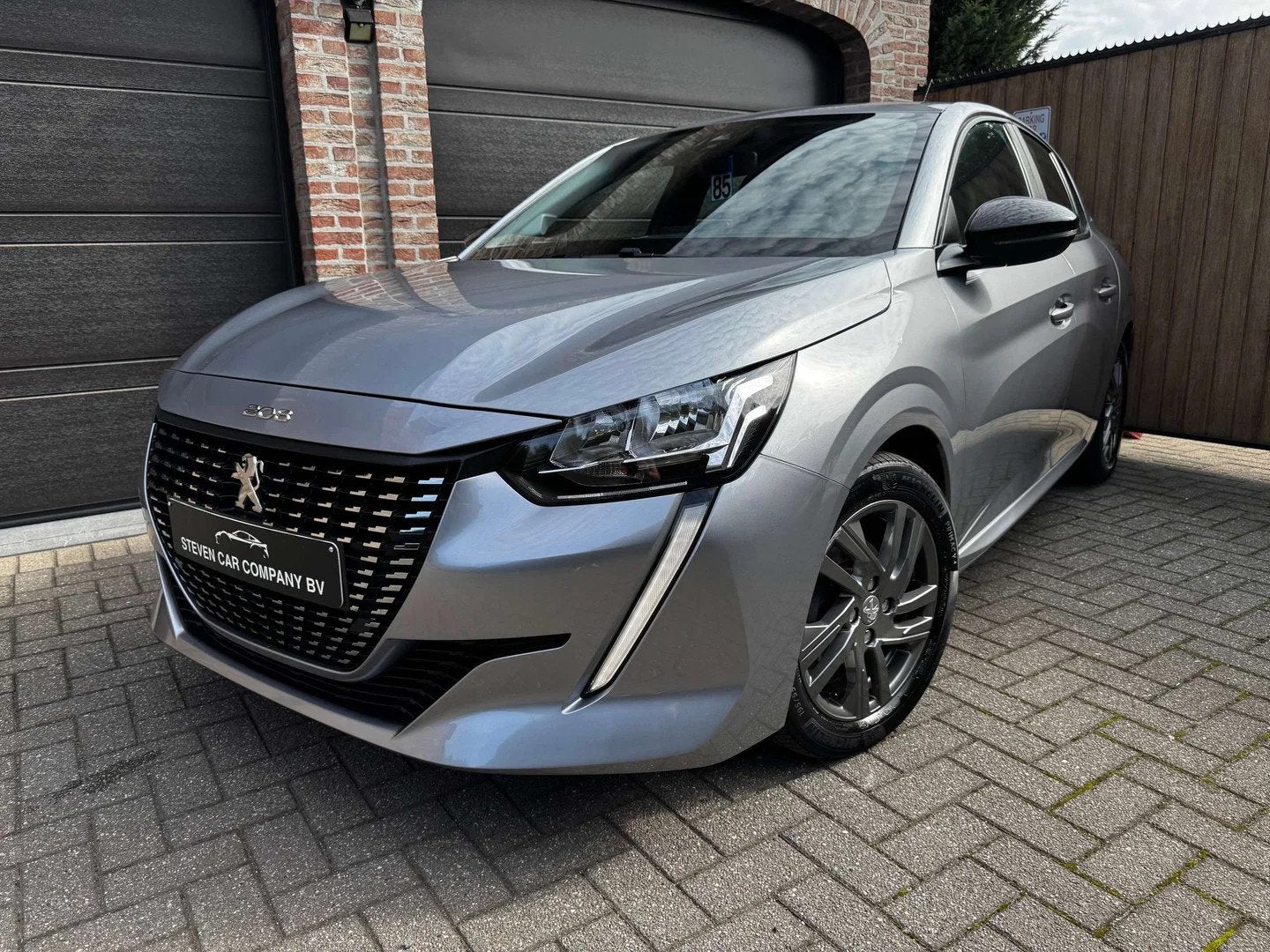 Peugeot 208 | NAVI | CARPLAY | DAB | LANE ASSIST | CRUISE CO, Autos, Argent ou Gris, Achat, Euro 6, Entreprise