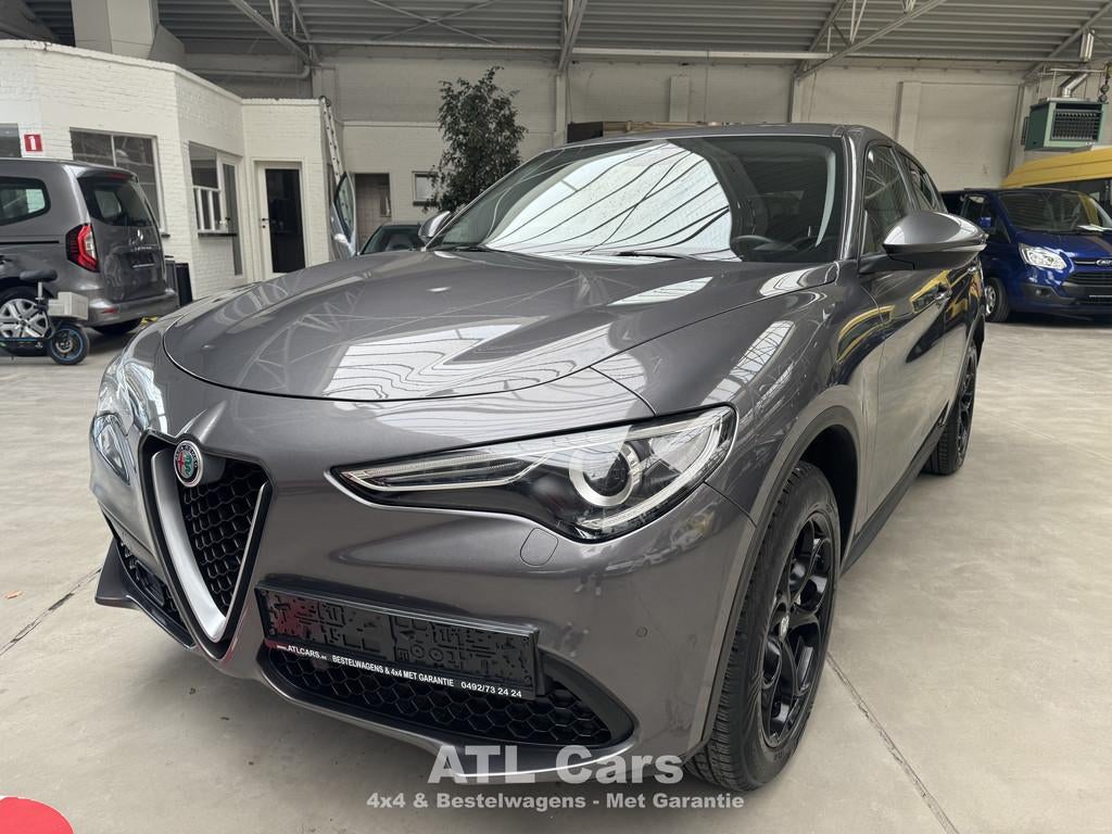 Alfa Romeo Stelvio 2.0 Super Q4 200c | Benzine | 4x4 | Autom, Cuir, Argent ou Gris, Achat, Entreprise