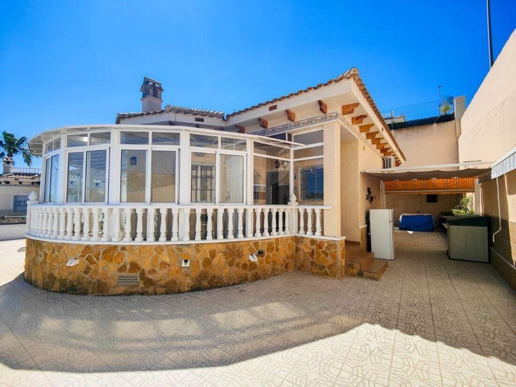 Villa individuelle avec piscine intérieure à Bigastro, Bigastro, Alicante, Maison d'habitation, 99 m², 3 pièces