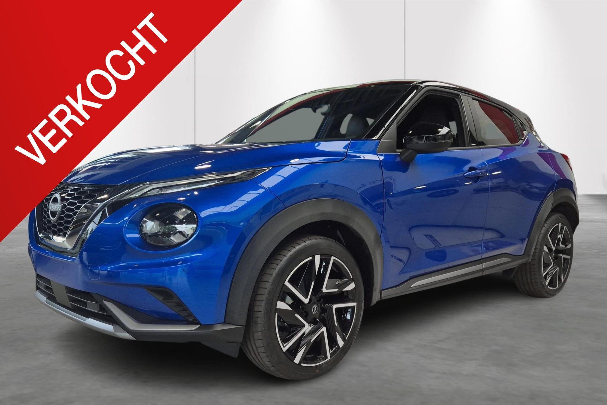 Nissan Juke 1.0 DIG-T 114 DCT N-Design Automaat/Parkeersenso, Stof, Zwart, Blauw, 5 zetels