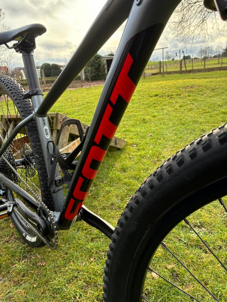 Scott scale 970, Fietsen en Brommers, Ophalen, Zo goed als nieuw