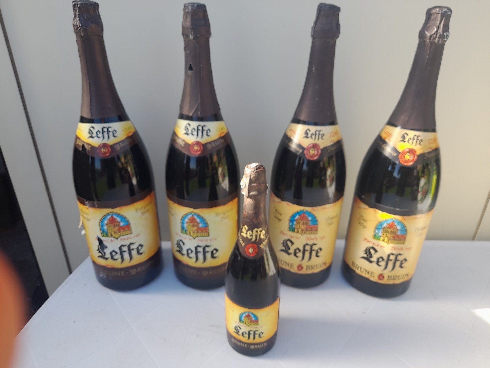 4x3l en 1x0.75cl volle flessen leffe, Verzamelen, Ophalen, Leffe