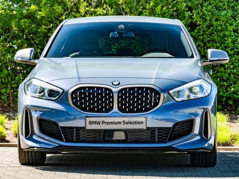 BMW Serie 1 135 M135i xDrive Hatch/M-Performance, Auto's, Automaat, 1998 cc, 1 Reeks, Bedrijf