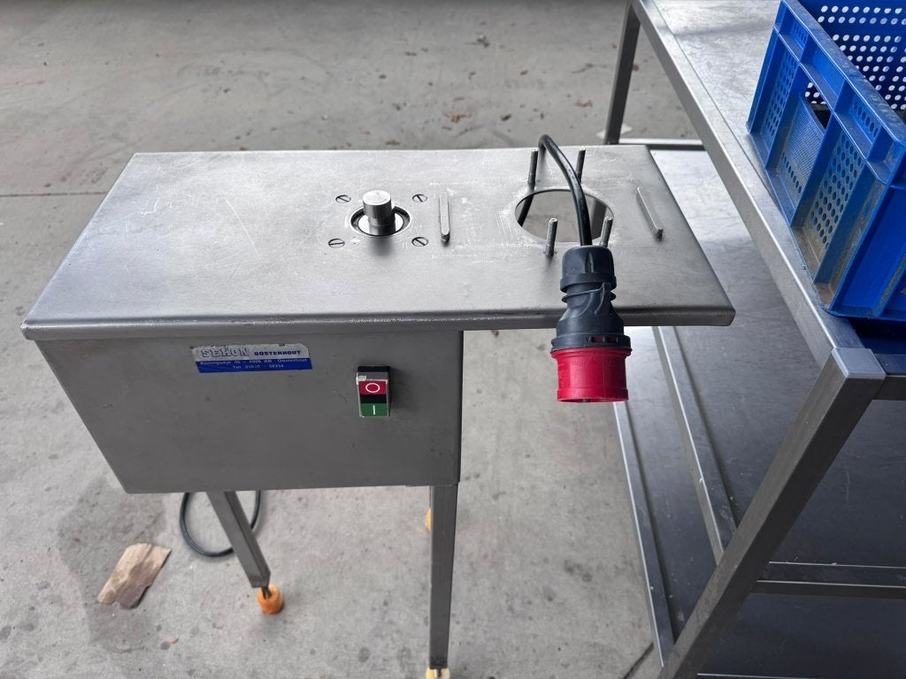 Gehakt balletjes machine, Ophalen, 4 liter of meer, Gebruikt, Vaatwasserbestendig