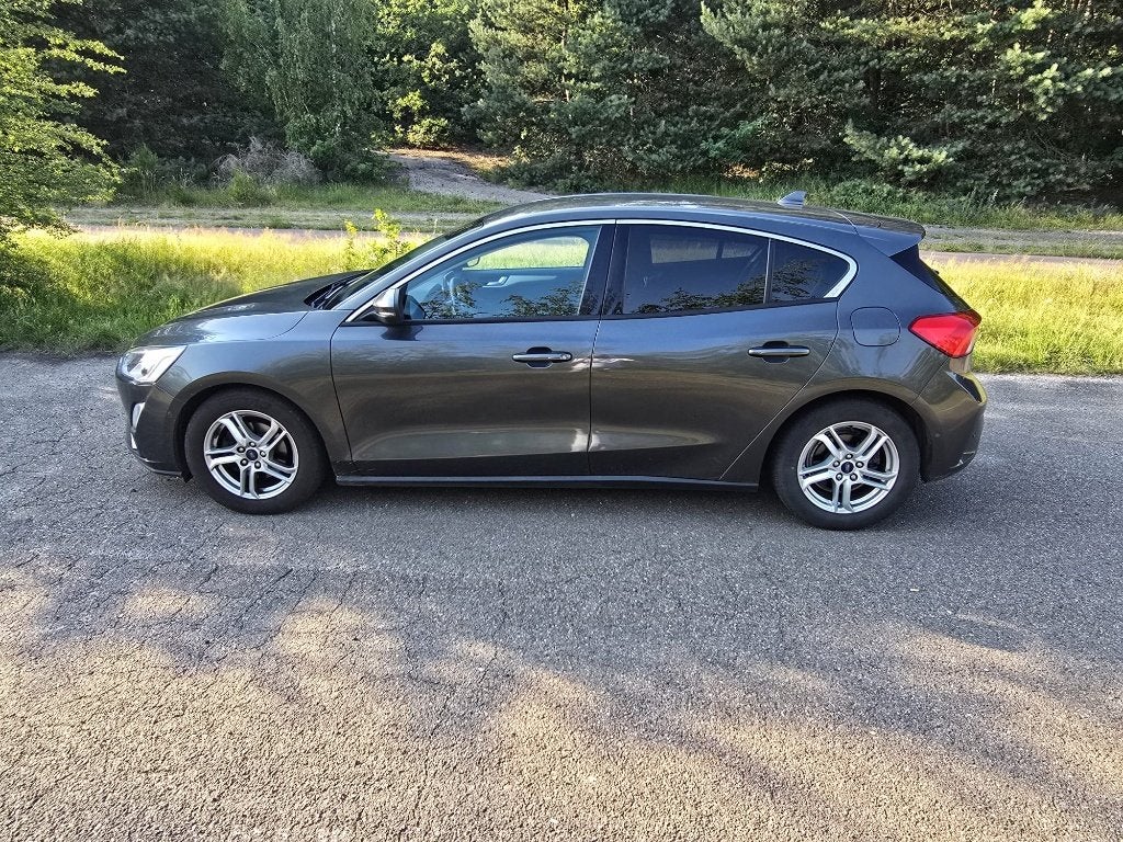 Ford focus 2019 met 61500 km ongevalvrij Automaat, 4 deurs, Stof, Berline, Parkeersensor