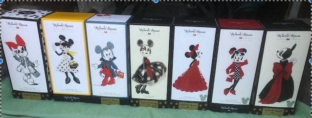 Disney store Minnie mouse SIGNATURE DOLL, Verzamelen, Disney, Ophalen