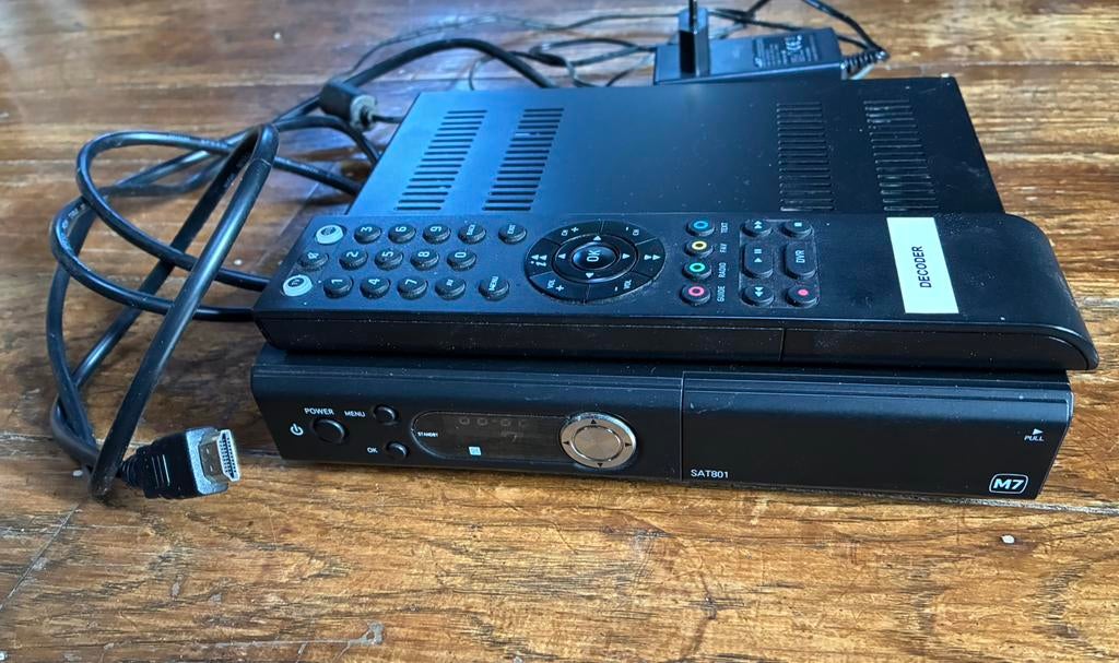 Ensemble complet d'antennes paraboliques TV Vlaanderen, TV, Hi-fi & Vidéo, Antennes paroboliques, Enlèvement, Antenne (parabolique)