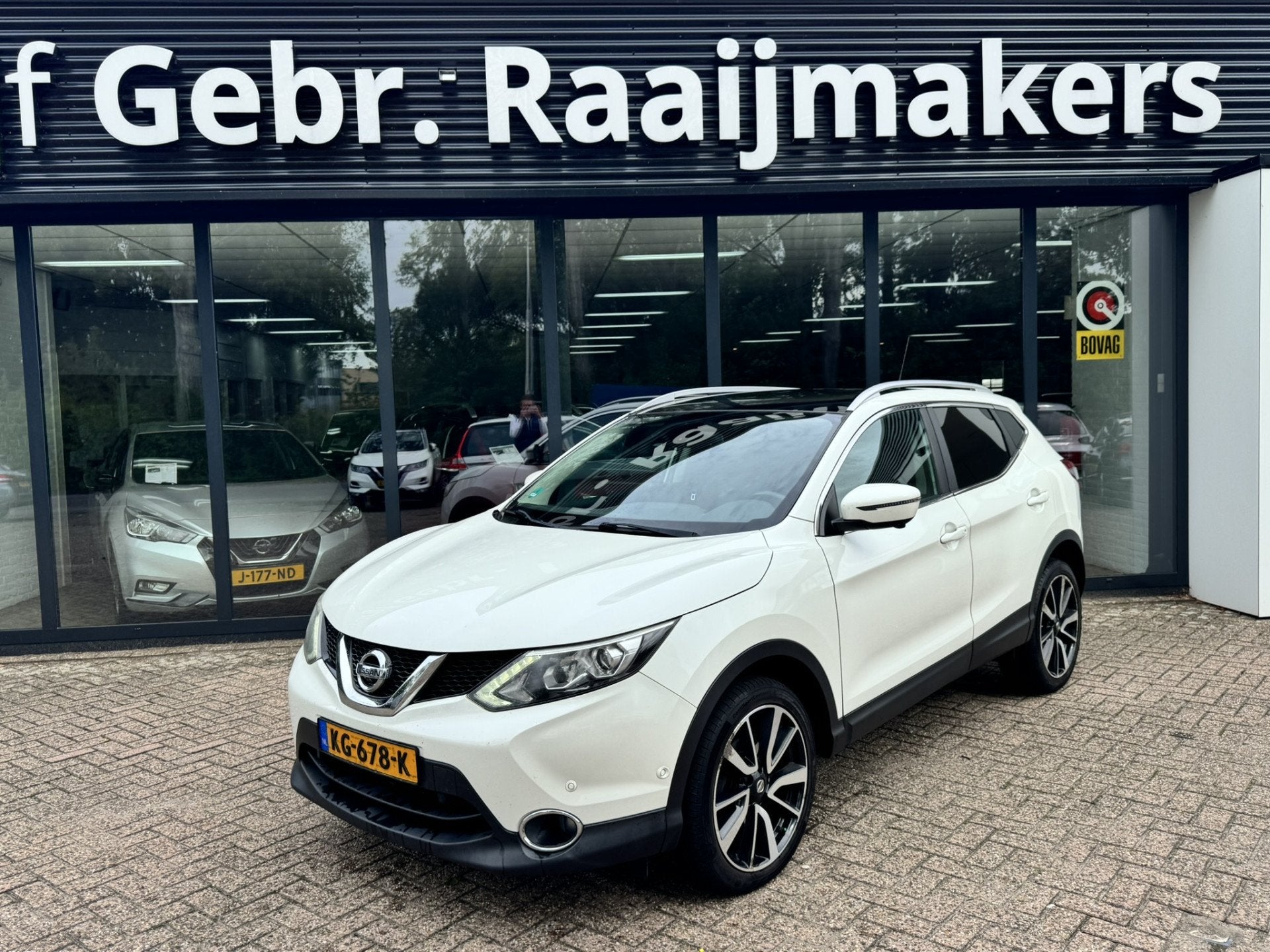 Nissan QASHQAI 1.6 Tekna*Leder*Panorama*Navi*, Autos, Cuir, Achat, Euro 6, Entreprise