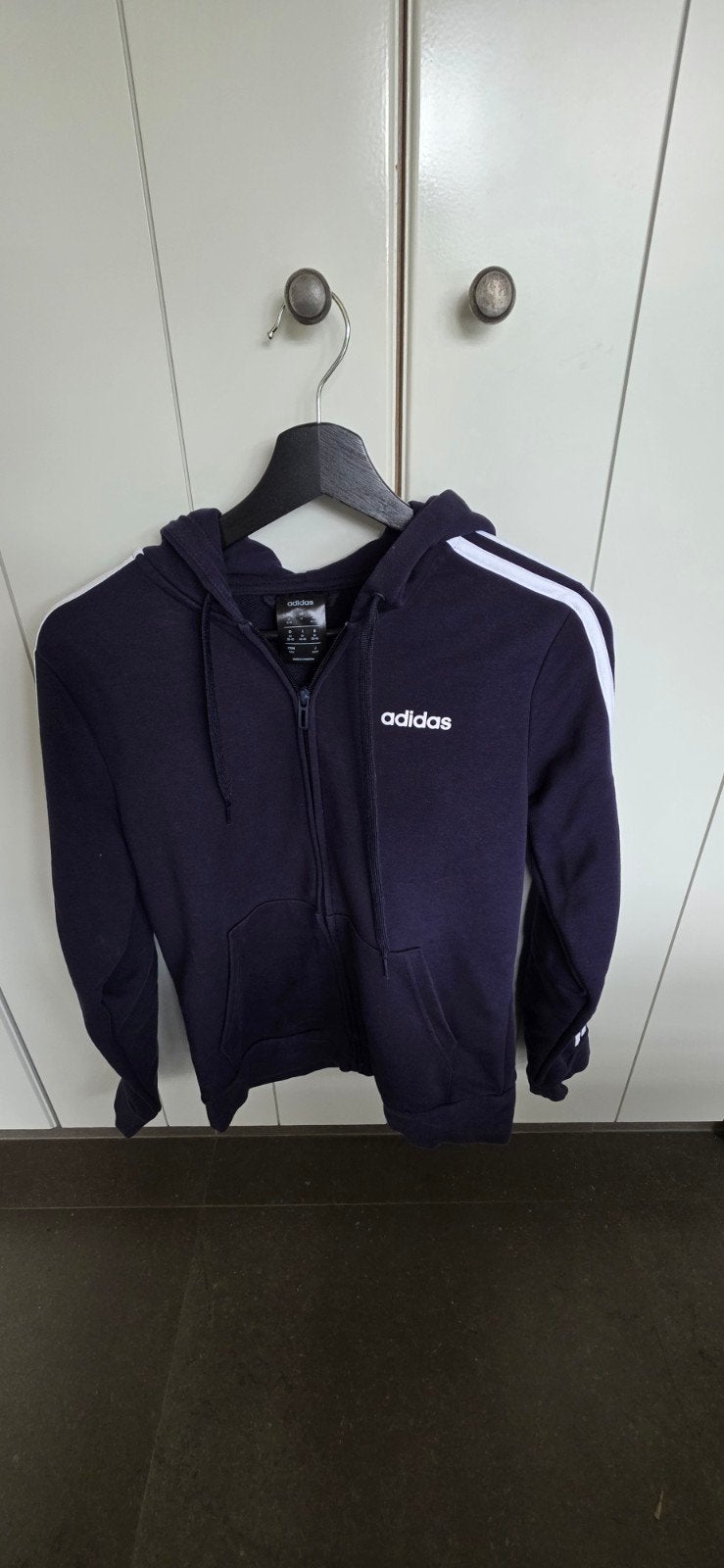 Adidas damesvest met kap en rits – donkerblauw – maat M, Ophalen of Verzenden, Maat 38/40 (M)