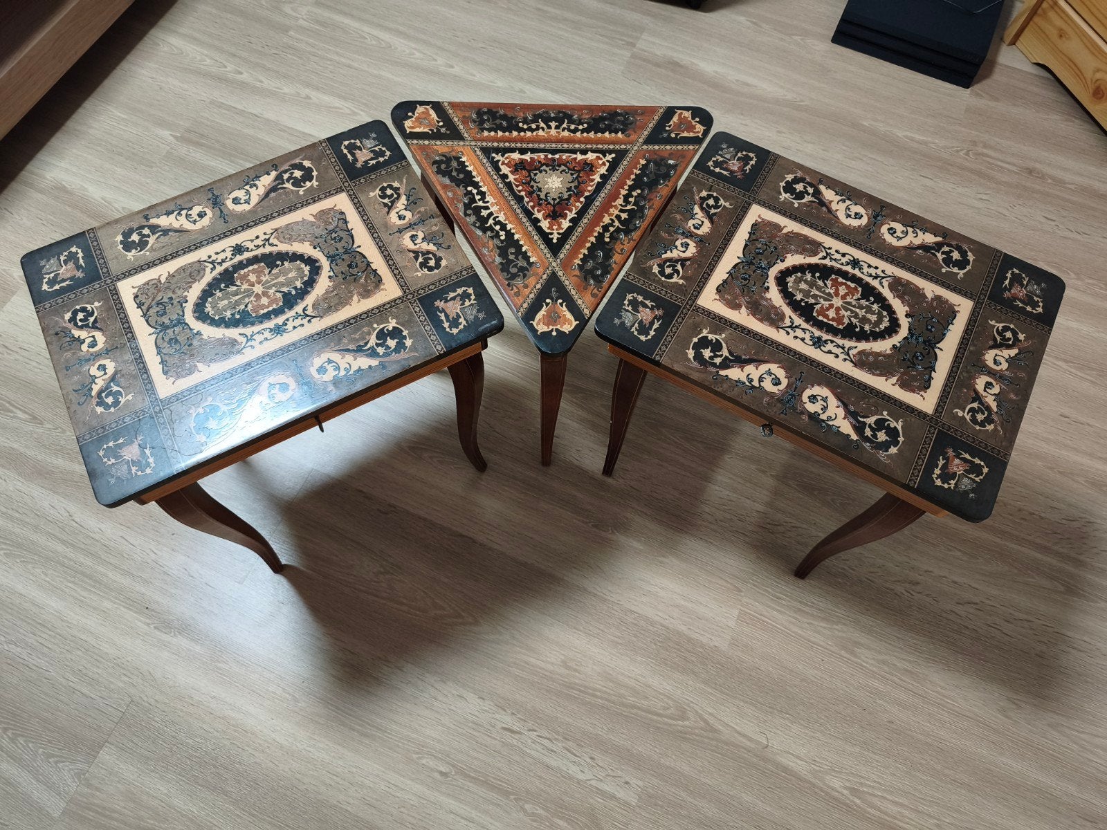 3 Vintage muziektafeltjes, Enlèvement
