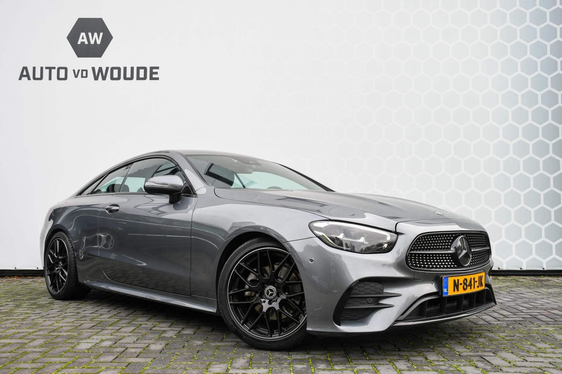Mercedes E-klasse Coupé 200 AMG Line Leer Camera Automaat, Auto's, Automaat, 197 pk, 1650 kg, Leder