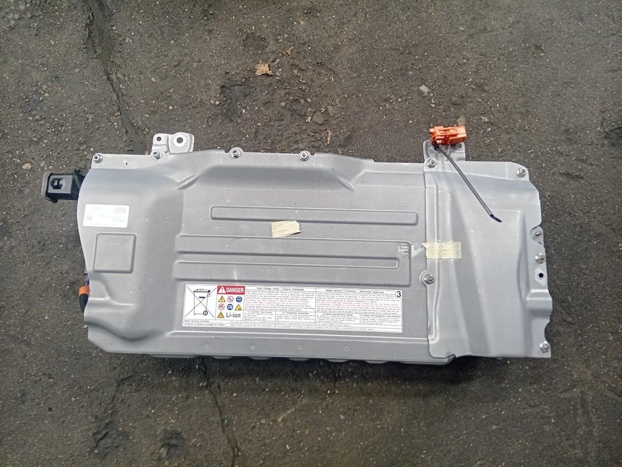 Hybride hoogspannings accu Toyota Yaris, Onderdelen@venauto.nl, Van der Ven Autorecycling B.V., Gebruikt, Ettenseweg 76, 4706 PB Roosendaal, The Netherlands