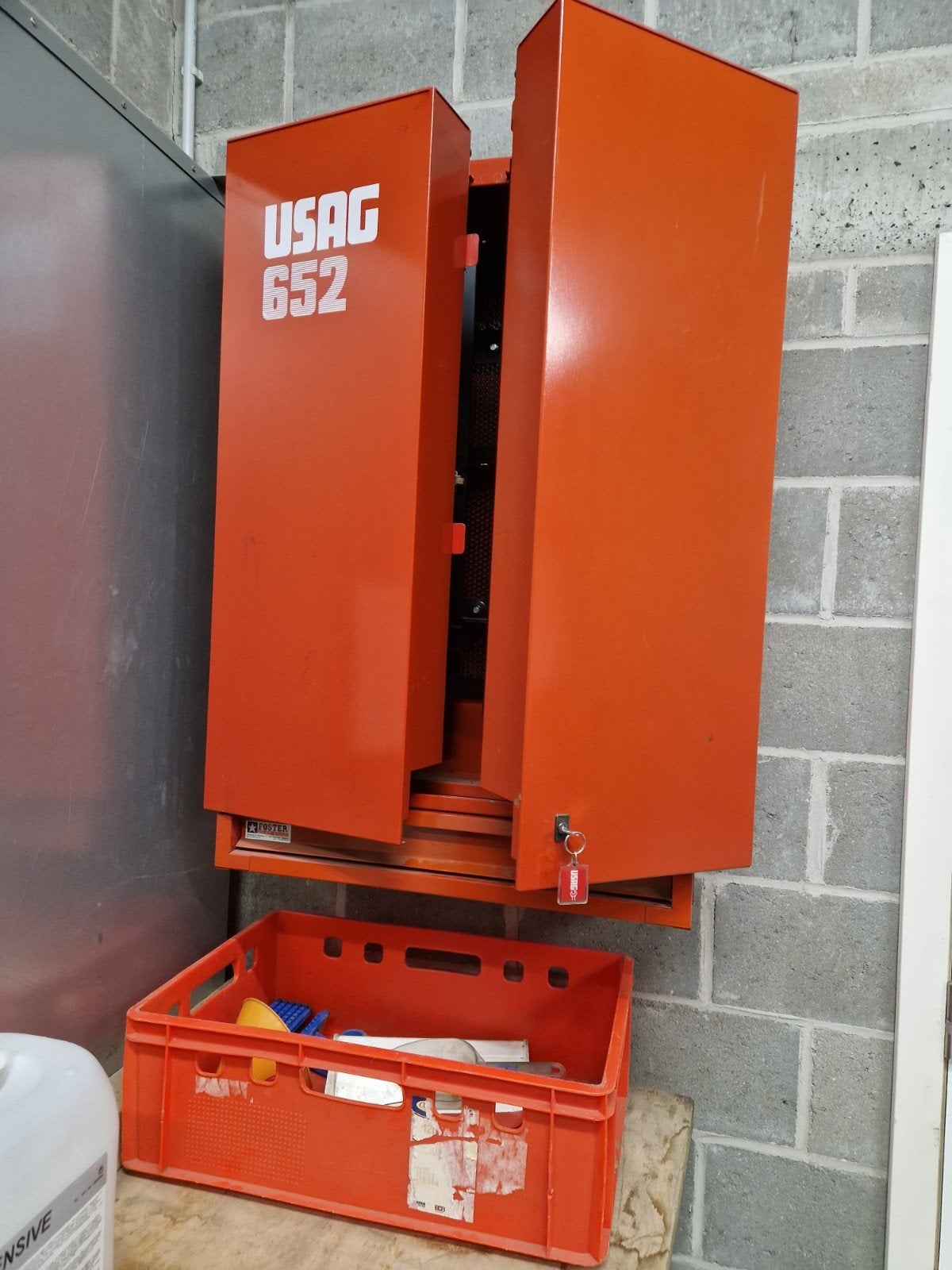 Armoire à outils professionnelle en métal USAG 652 (modèle m, Bricolage & Construction, Enlèvement