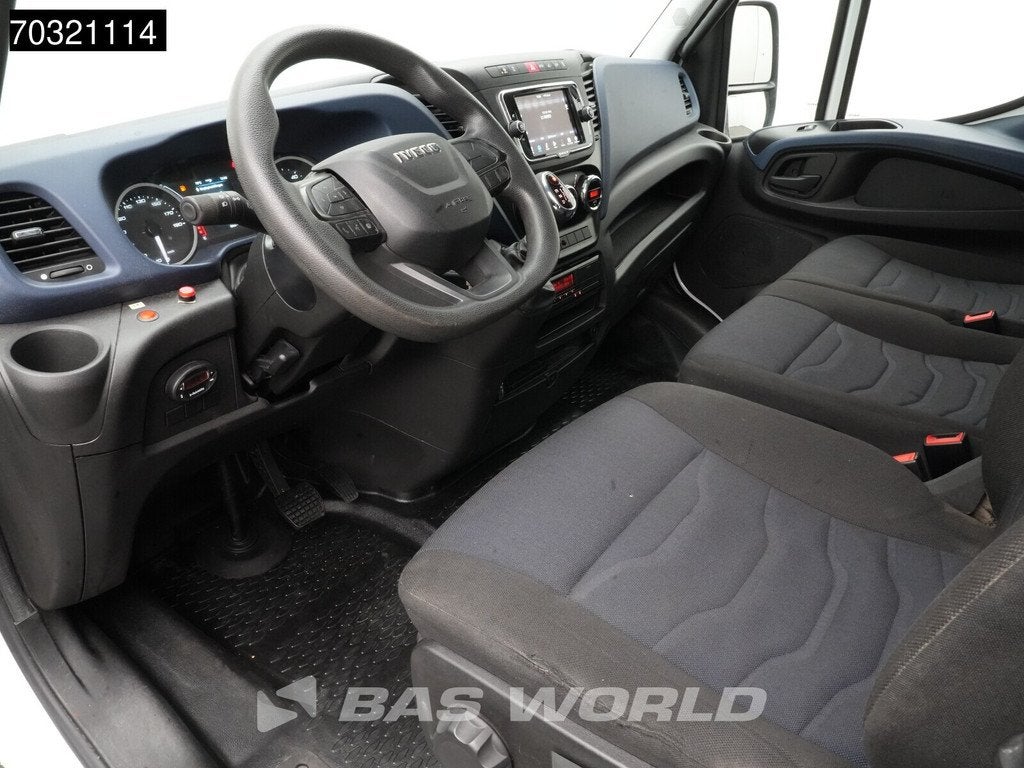 Iveco Daily 72C18 3.0L Automaat Laadklep Zijdeur 180PK Bakwa, Auto's, Bestelwagens en Lichte vracht, Automaat, Gebruikt, Euro 6