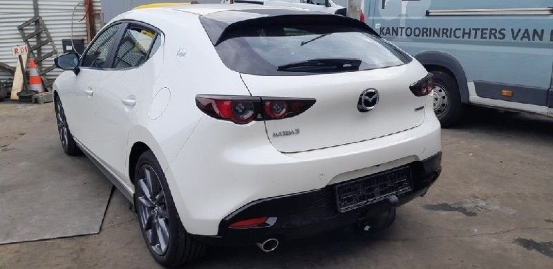 TREKHAAK Mazda 3 Sport (BP) (01-2018/-) (|55R011047|), Hitdorfer Straße 73
51371  Leverkusen, DE, Gebruikt, Mazda, Info@mazda.de