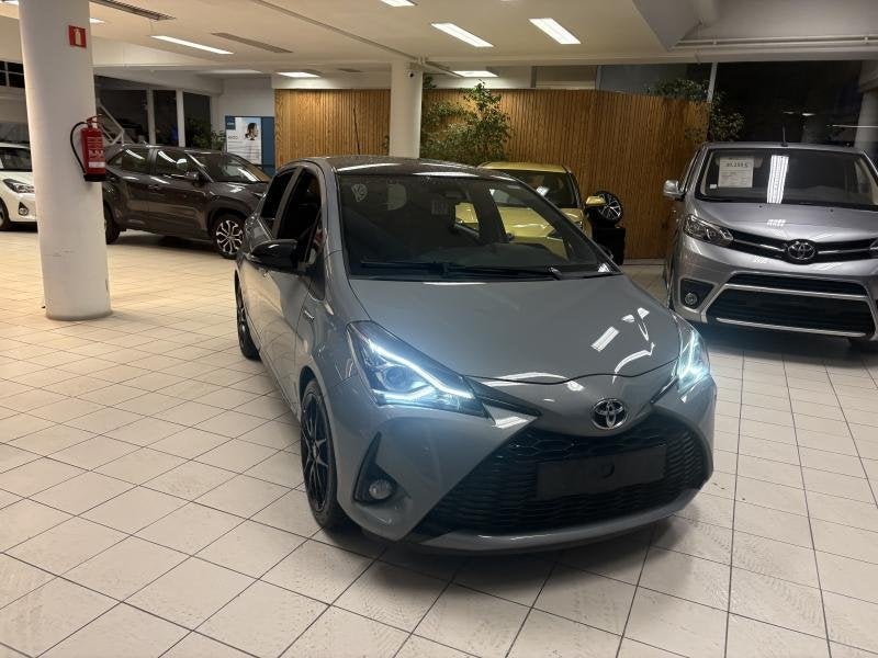 Toyota Yaris GR-S, Auto's, Automaat, 1497 cc, USB, 5 deurs