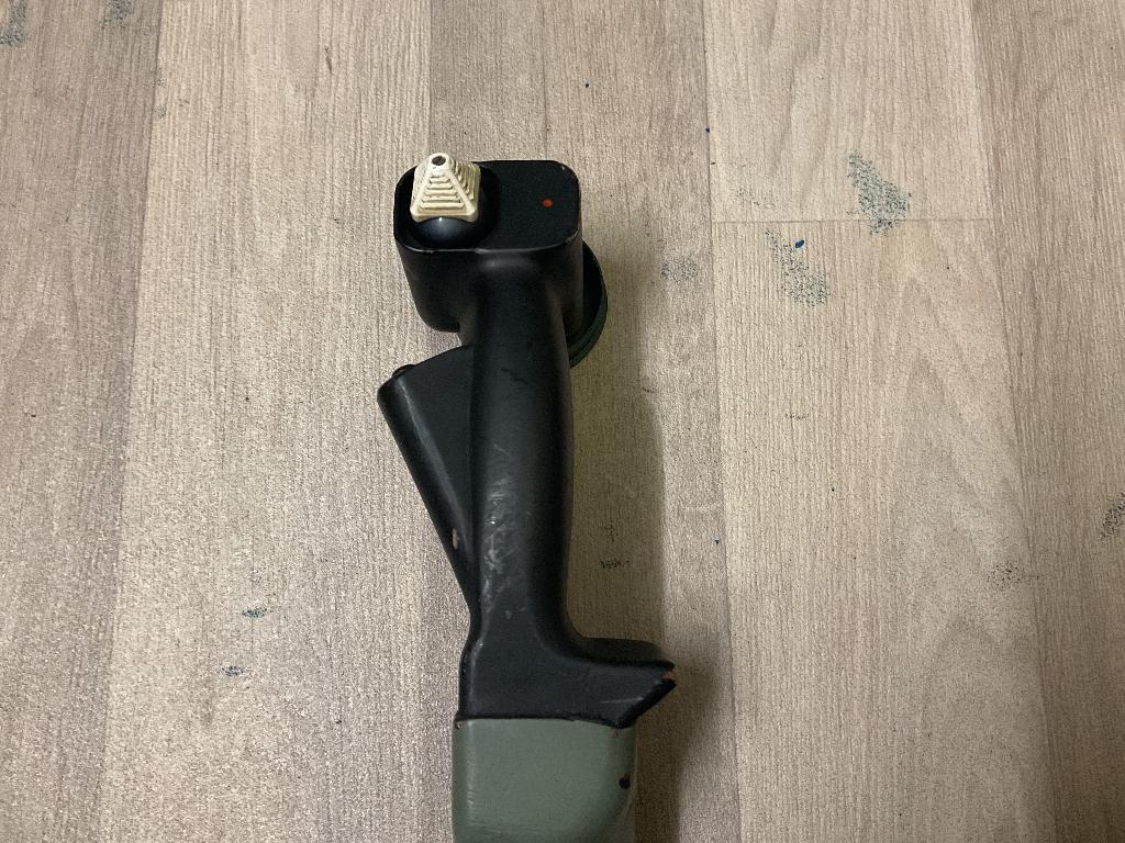 Flight control stick stuurknuppel L-39 Albatros, Verzamelen, Verzenden, Zo goed als nieuw, Overige typen